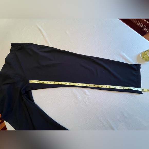 Eddie Bauer Women’s Black Pull On Traveler Pants Size Large - Picture 7 of 7